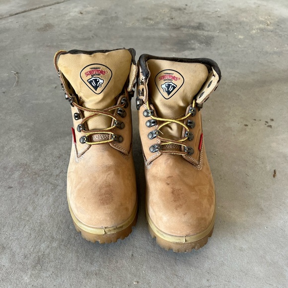 Herman Survivors waterproof steel toe lace up boots. Size 7. Gently used. - Picture 2 of 4